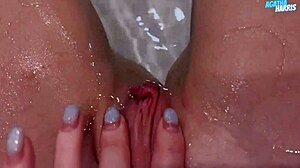 Wet Pussy Masturbation