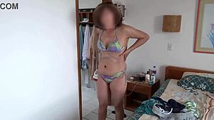 Wife Shaves Pussy Beach!