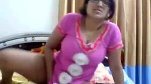 Pakistani Girl Web Playing