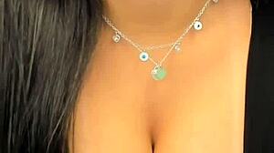 Hot Twerking Instructions