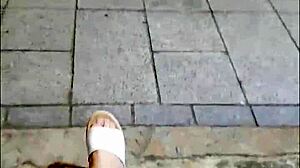 亚洲人妖户外射精