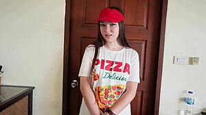 Pizza Girl Banged