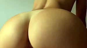 Girlfriend Quick Cum