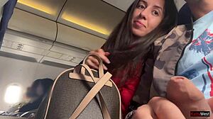 公共场合猛撸管