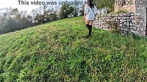 outdoor cameltoe tease