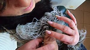 deep-throat cameltoe